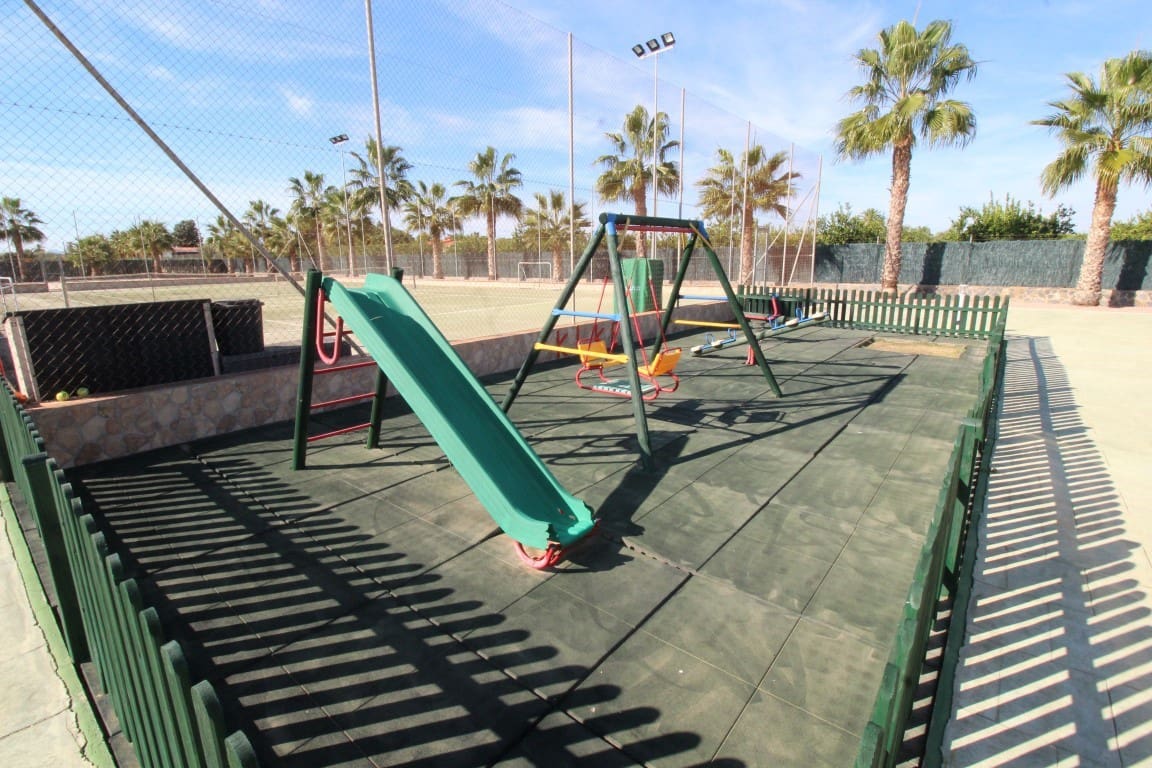 5 soveværelse Finca/Landehus til salg i Elche / Elx med swimmingpool garage - € 1.190.000 (Ref: 7153684)