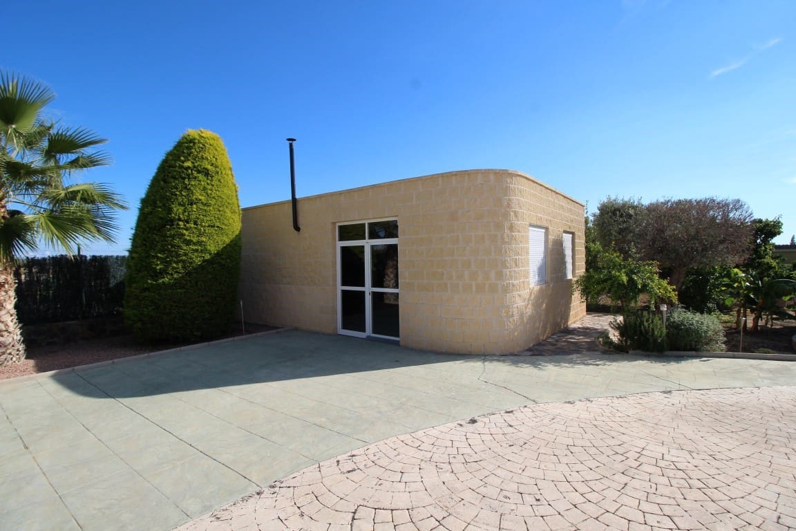 5 soveværelse Finca/Landehus til salg i Elche / Elx med swimmingpool garage - € 1.190.000 (Ref: 7153684)