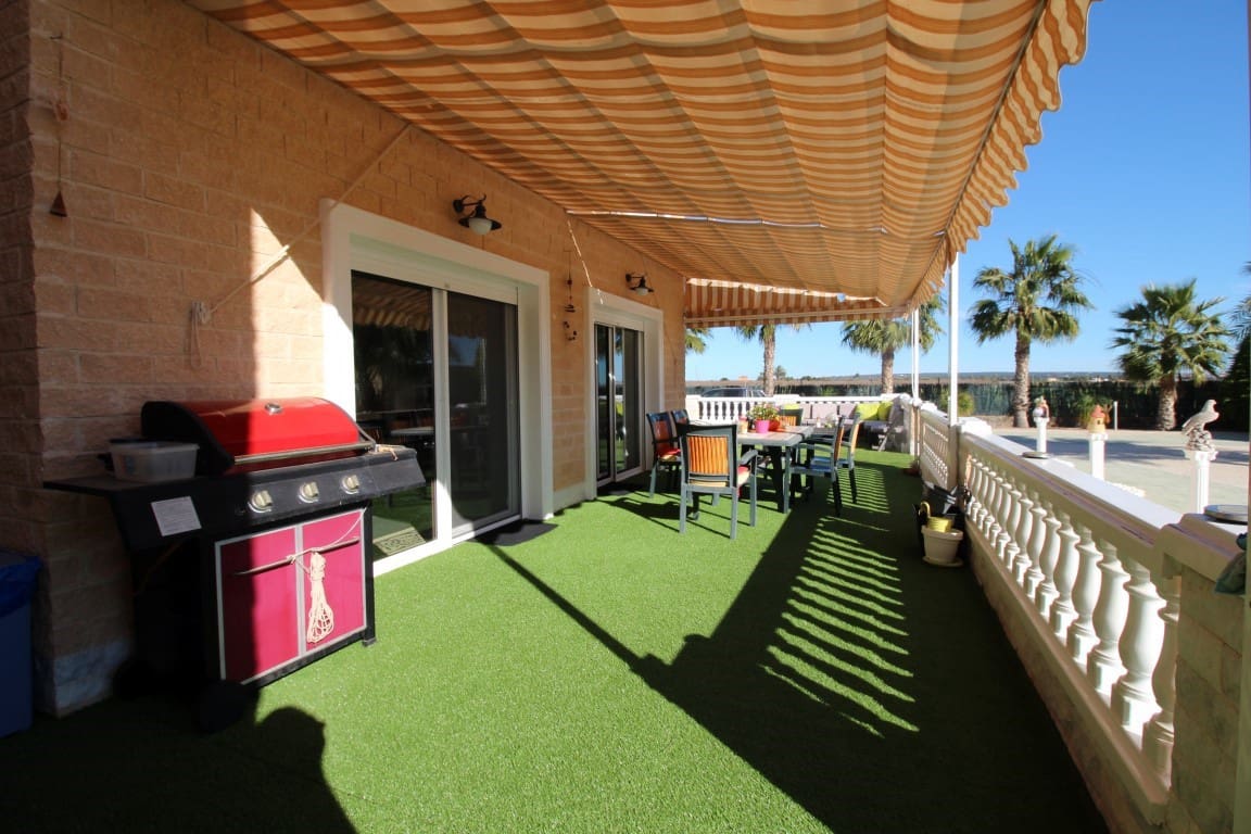 5 soveværelse Finca/Landehus til salg i Elche / Elx med swimmingpool garage - € 1.190.000 (Ref: 7153684)