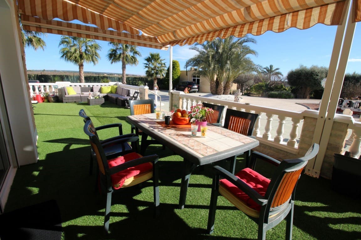 5 soveværelse Finca/Landehus til salg i Elche / Elx med swimmingpool garage - € 1.190.000 (Ref: 7153684)