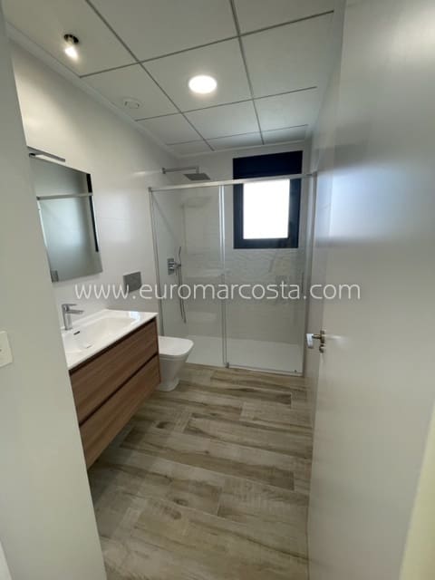 3 sypialnia Willa na sprzedaż w Filipinas z basenem - 399 900 € (Ref: 7241230)