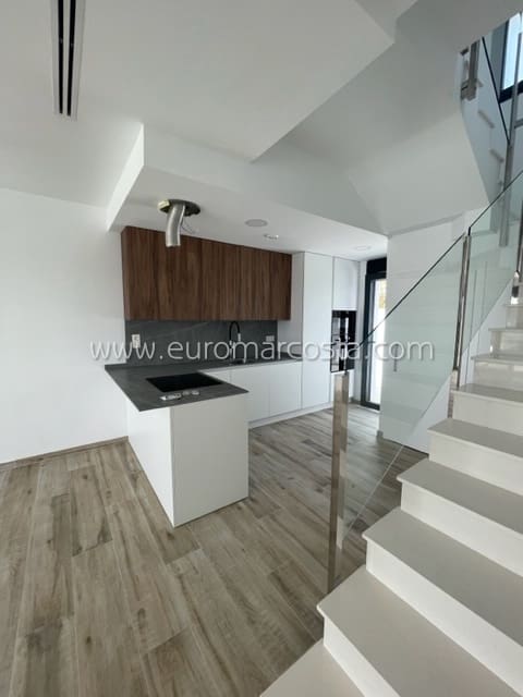 3 sypialnia Willa na sprzedaż w Filipinas z basenem - 399 900 € (Ref: 7241230)