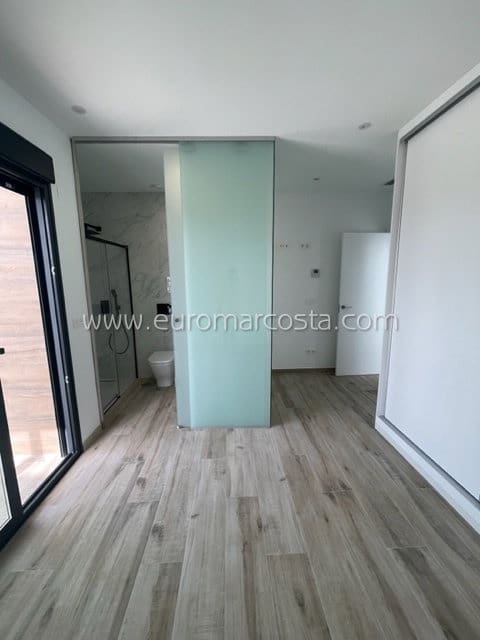 3 sypialnia Willa na sprzedaż w Orihuela Costa z basenem - 399 900 € (Ref: 7241230)