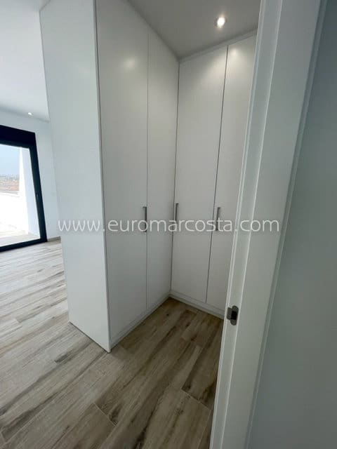 3 sypialnia Willa na sprzedaż w Orihuela Costa z basenem - 399 900 € (Ref: 7241230)
