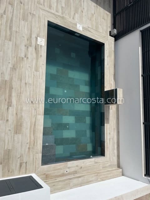 3 sypialnia Willa na sprzedaż w Orihuela Costa z basenem - 399 900 € (Ref: 7241230)