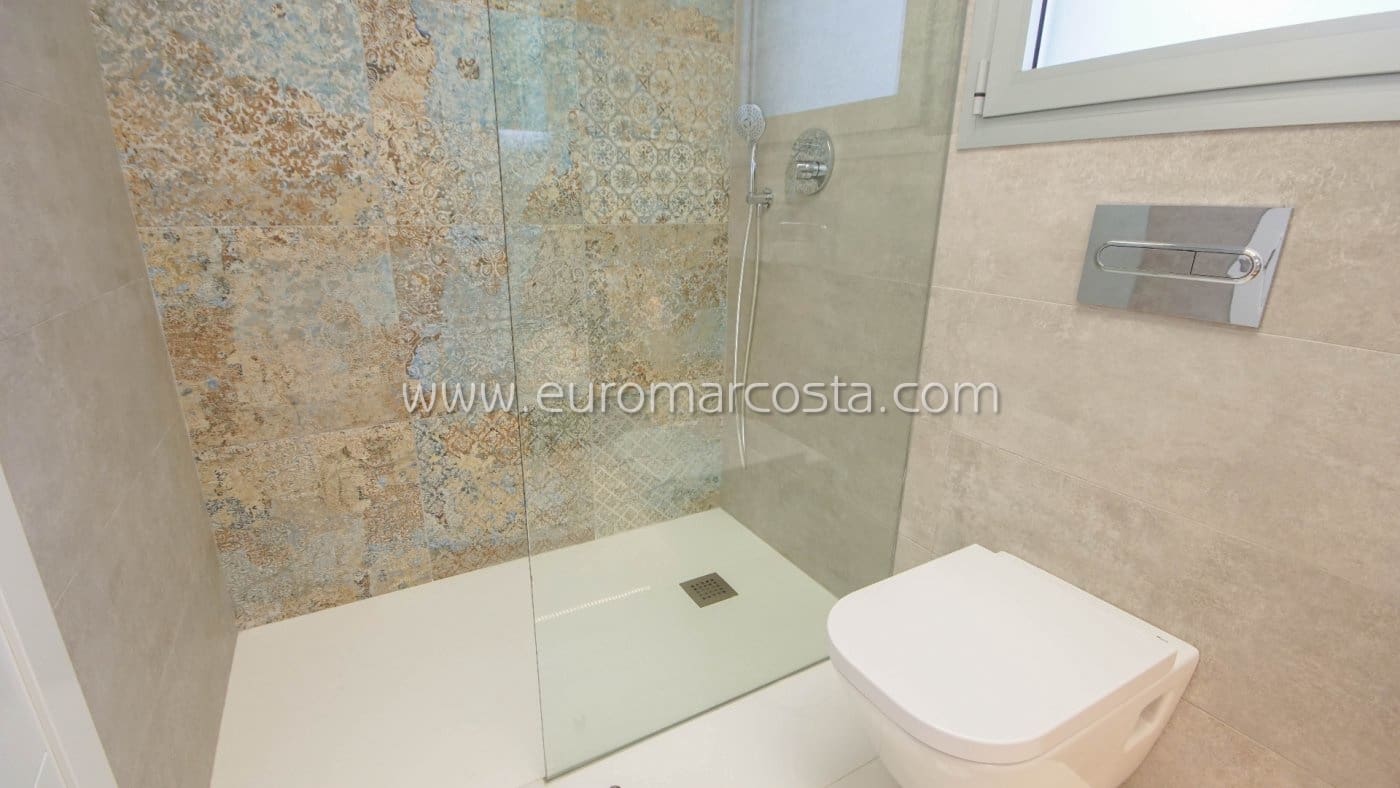 3 sovrum Villa till salu i Torrevieja med pool - 449 000 € (Ref: 7241231)