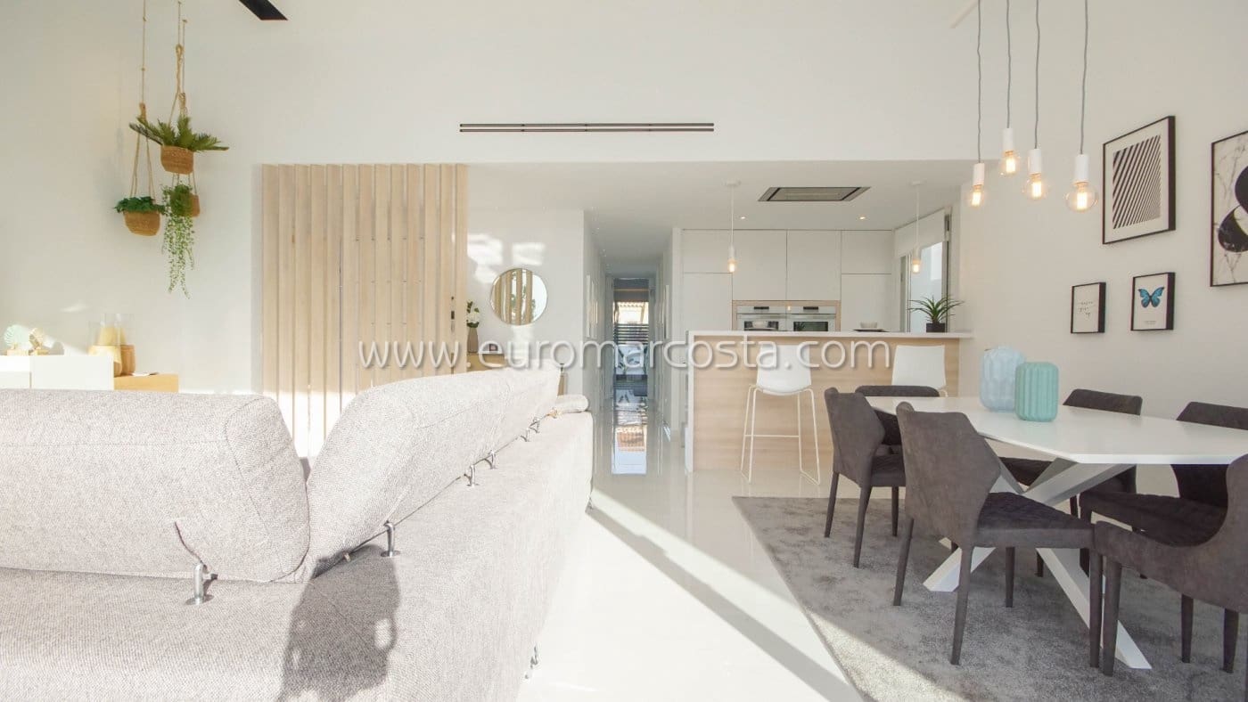 3 sovrum Villa till salu i Torrevieja med pool - 449 000 € (Ref: 7241231)