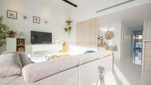 3 sypialnia Willa na sprzedaż w El Chaparral - La Siesta - La Torreta, Torrevieja z basenem - 449 000 € (Ref: 7241231)