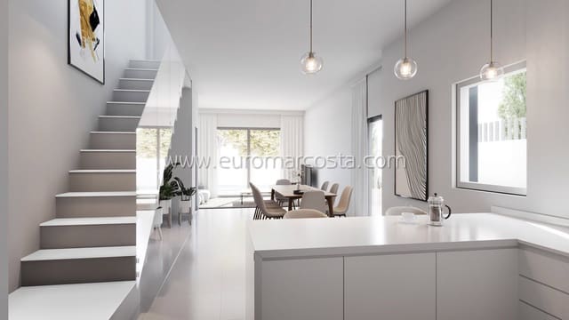 4 bedroom Terraced Villa for sale in Zona Pueblo, Guardamar del Segura with pool - € 434,500 (Ref: 7350529)