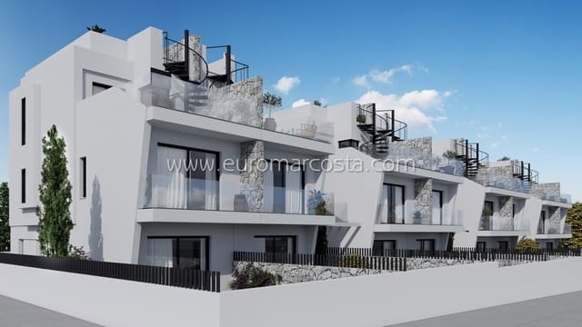 4 bedroom Terraced Villa for sale in Zona Pueblo, Guardamar del Segura with pool - € 434,500 (Ref: 7350529)