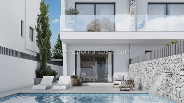 4 bedroom Terraced Villa for sale in Zona Pueblo, Guardamar del Segura with pool - € 434,500 (Ref: 7350529)