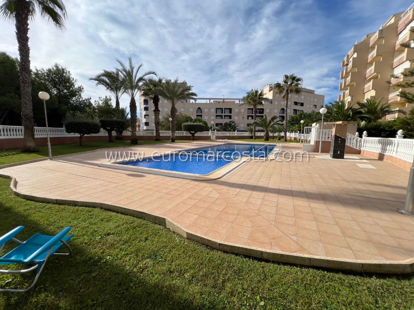 2 bedroom Apartment for sale in La Mata, Torrevieja with pool garage