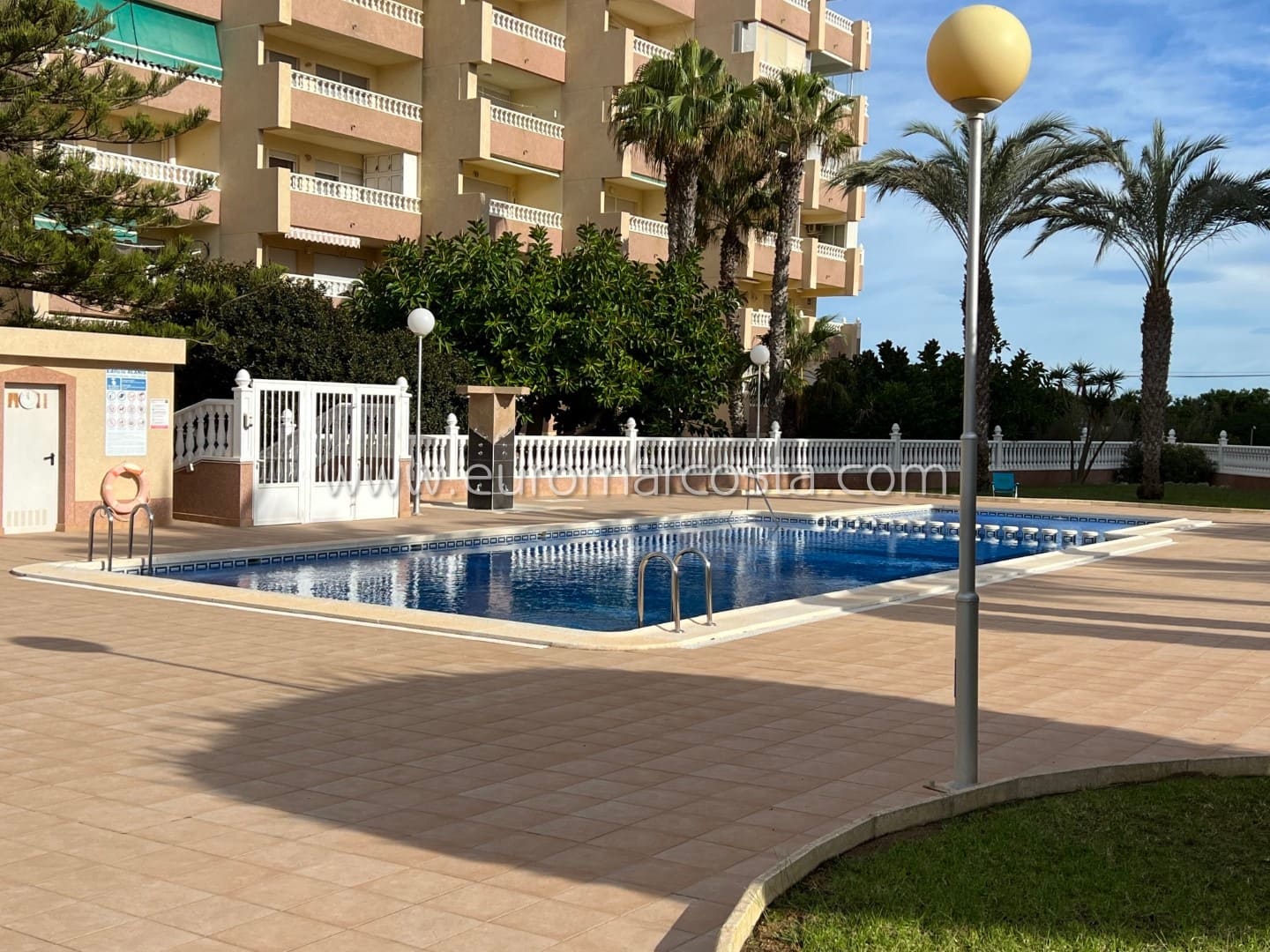 2 bedroom Apartment for sale in La Mata, Torrevieja with pool garage