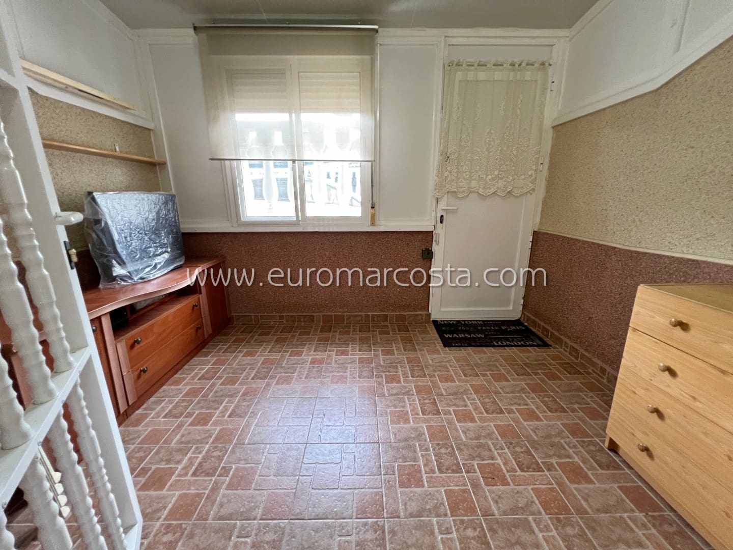 2 bedroom Apartment for sale in La Mata, Torrevieja with pool garage