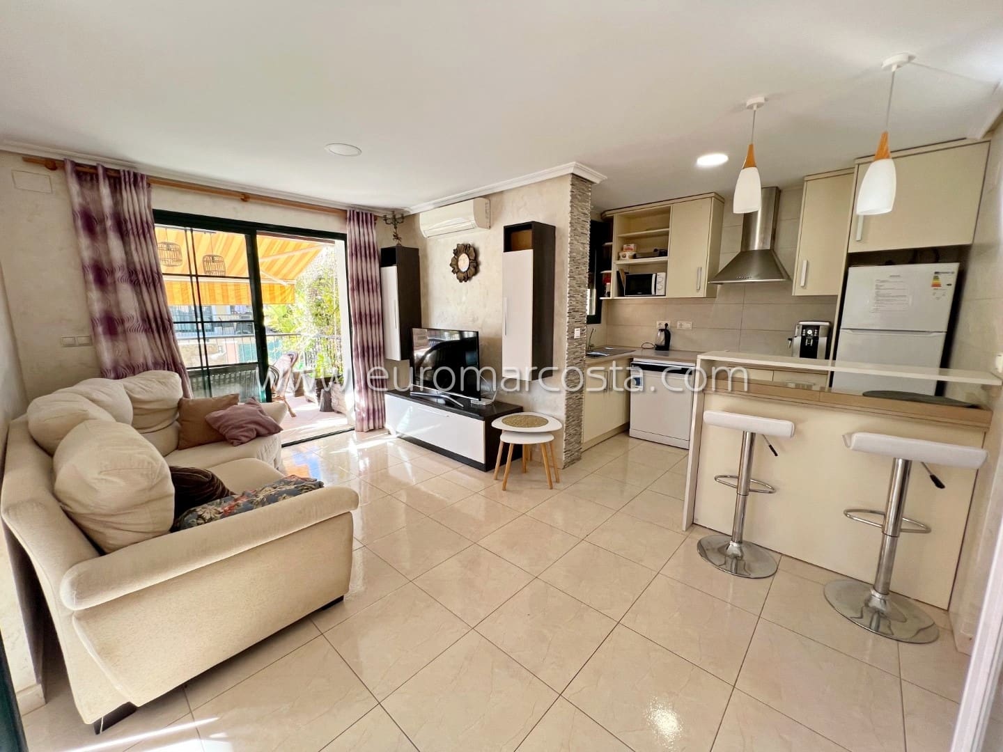 4 soveværelse Rækkehus til salg i Los Balcones med swimmingpool garage - € 385.000 (Ref: 7921845)