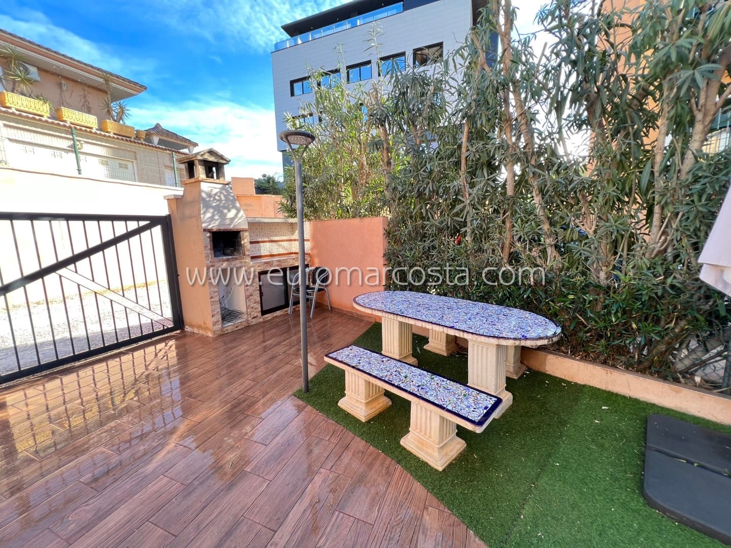 4 soveværelse Rækkehus til salg i Los Balcones med swimmingpool garage - € 385.000 (Ref: 7921845)