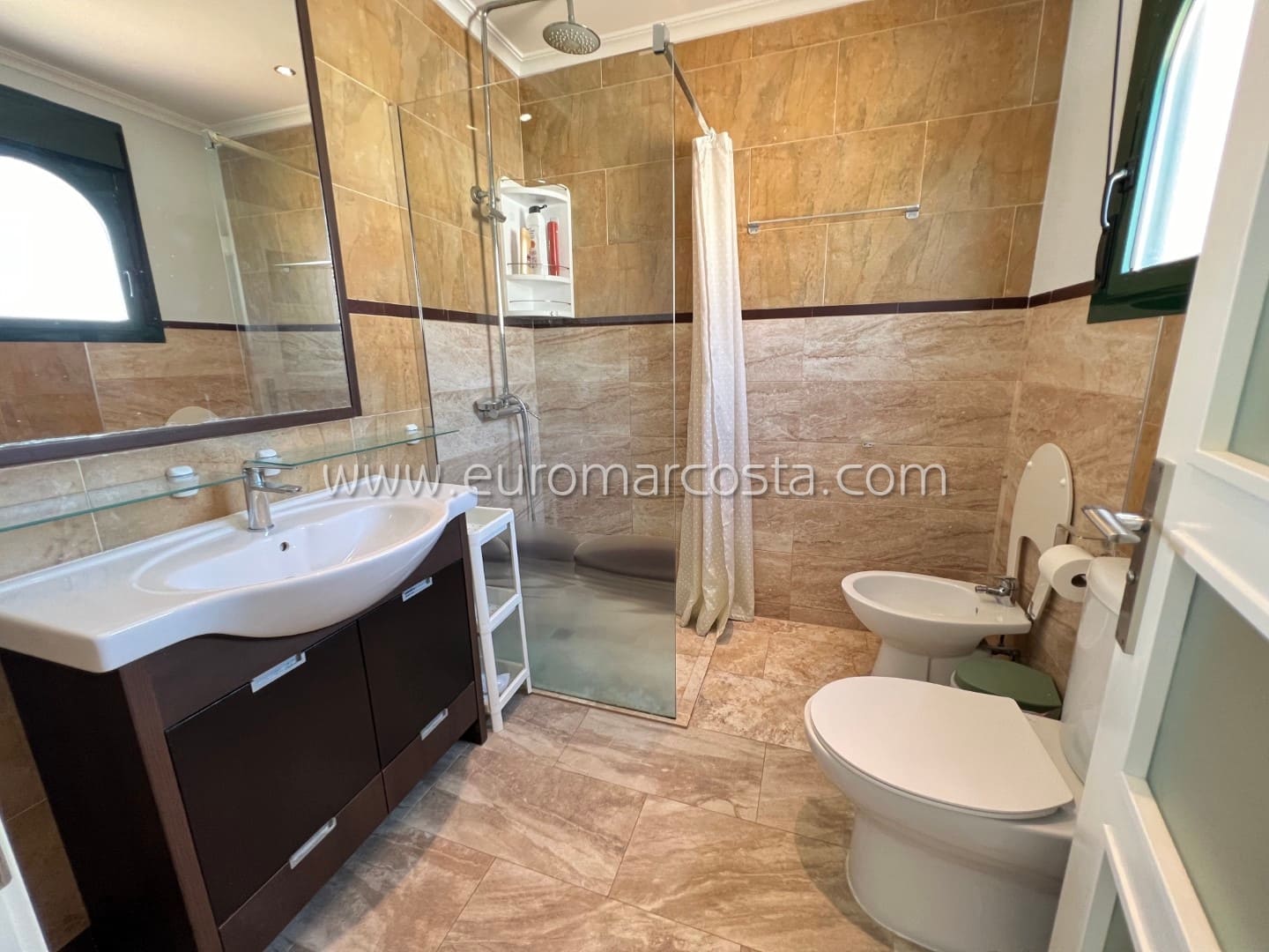 4 soveværelse Rækkehus til salg i Los Balcones med swimmingpool garage - € 385.000 (Ref: 7921845)