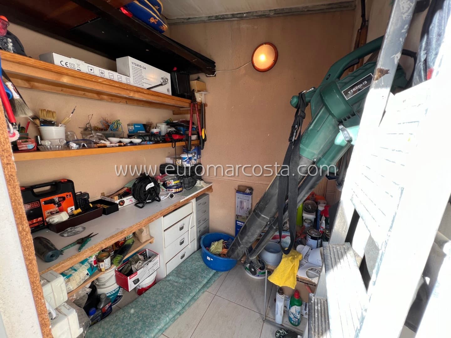 4 chambre Villa/Maison Mitoyenne à vendre à Torrevieja avec piscine garage - 385 000 € (Ref: 7921845)