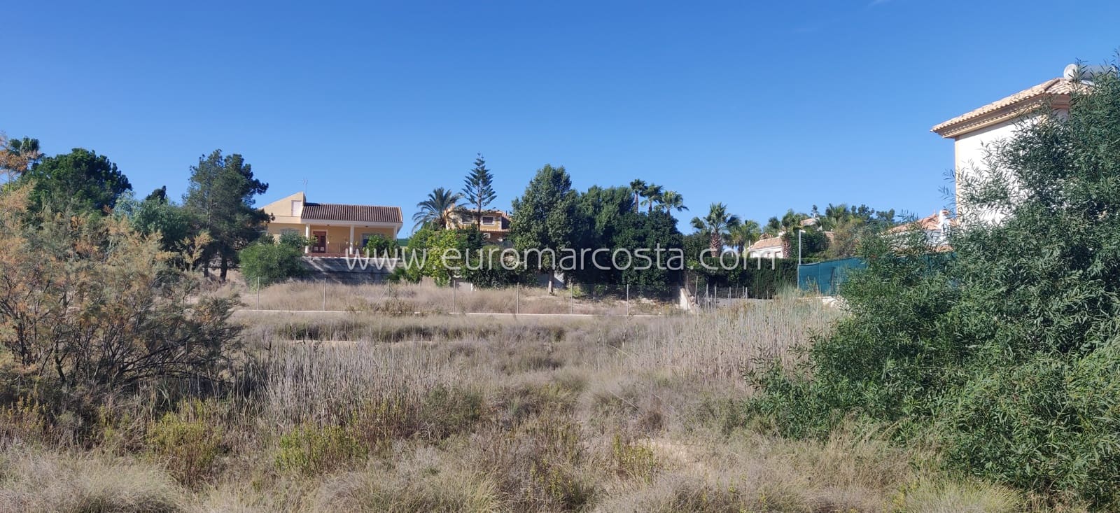 3 sypialnia Finka/Dom wiejski na sprzedaż w Fortuna z garażem - 239 000 € (Ref: 7986027)