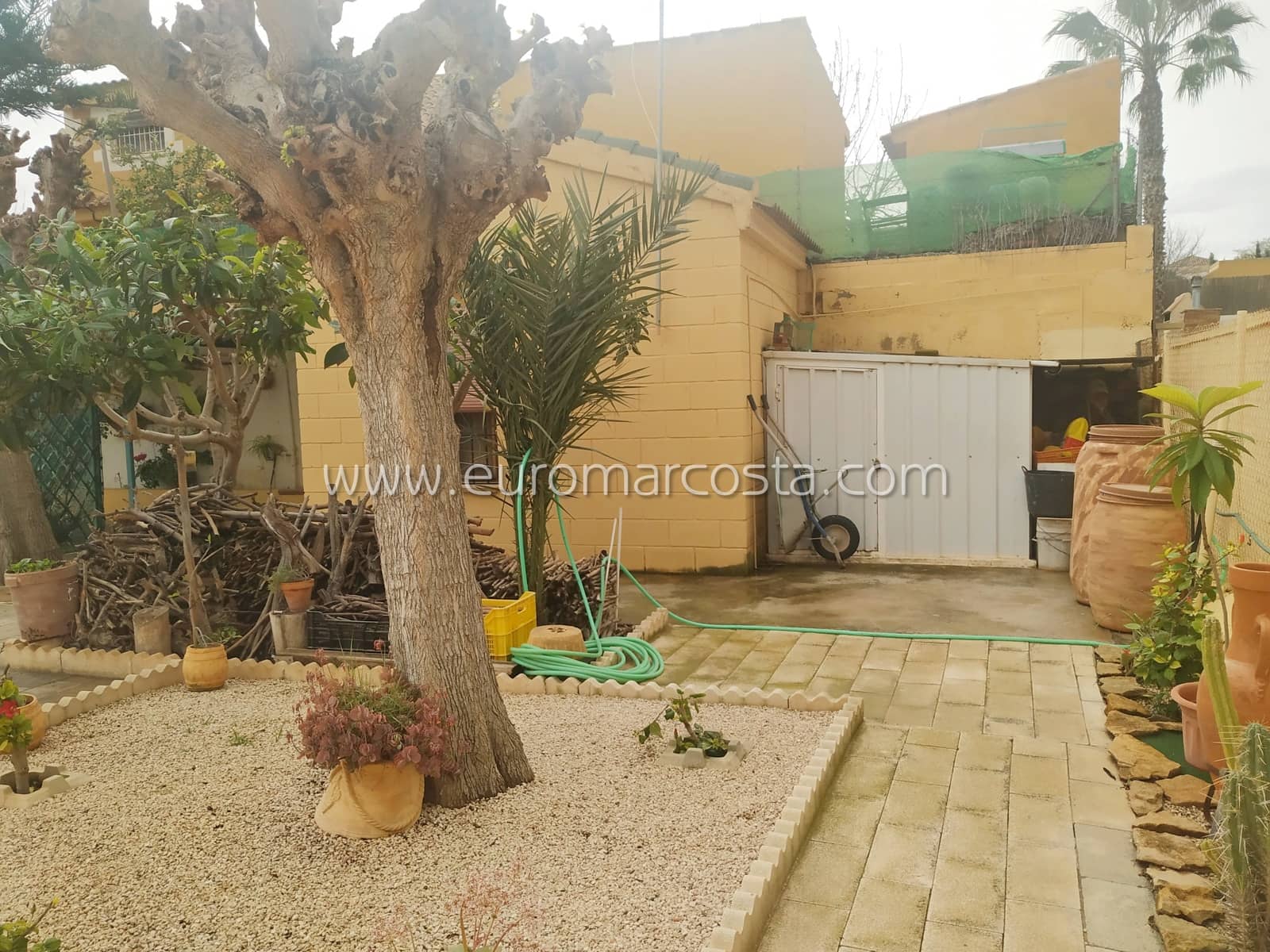 3 sypialnia Finka/Dom wiejski na sprzedaż w Fortuna z garażem - 239 000 € (Ref: 7986027)