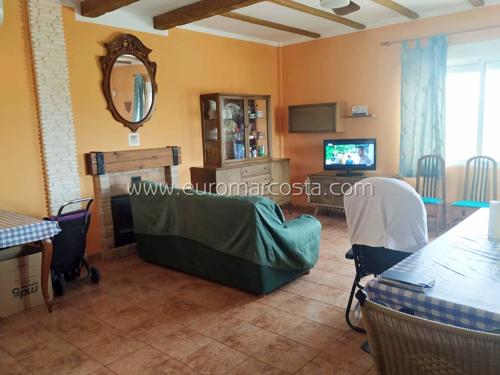 3 sypialnia Finka/Dom wiejski na sprzedaż w Fortuna z garażem - 239 000 € (Ref: 7986027)