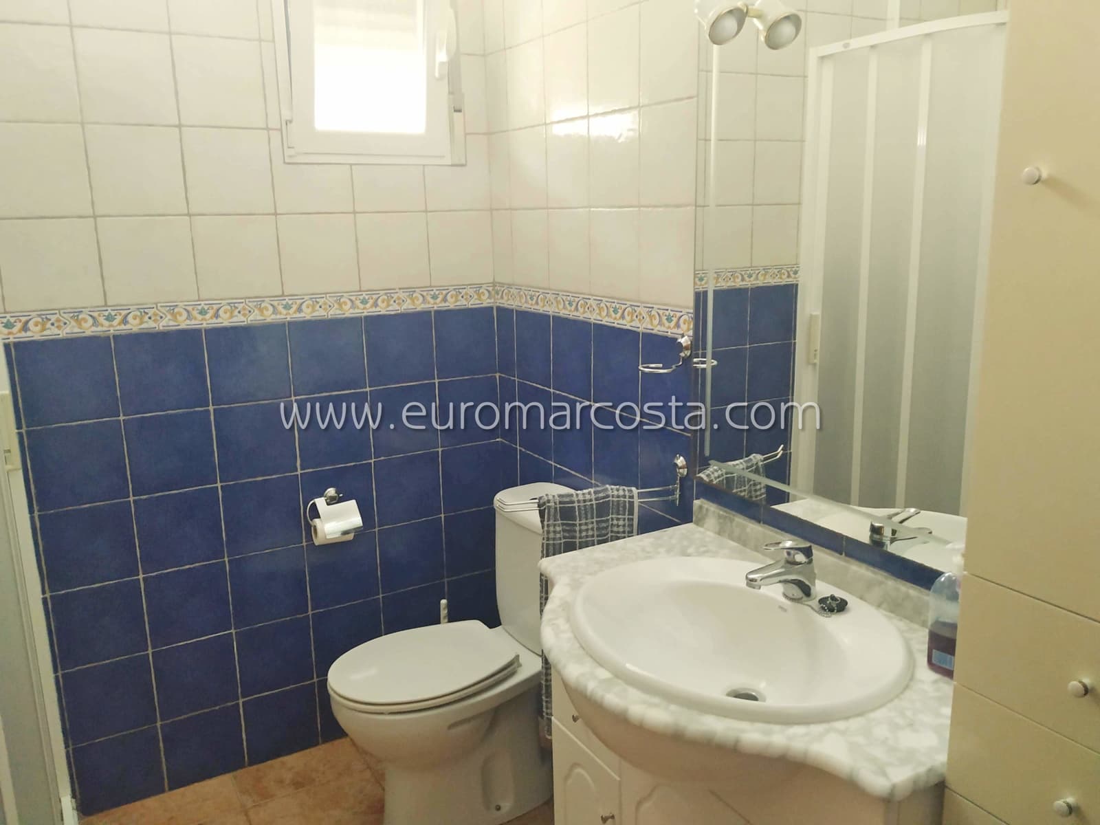 3 sypialnia Finka/Dom wiejski na sprzedaż w Fortuna z garażem - 239 000 € (Ref: 7986027)