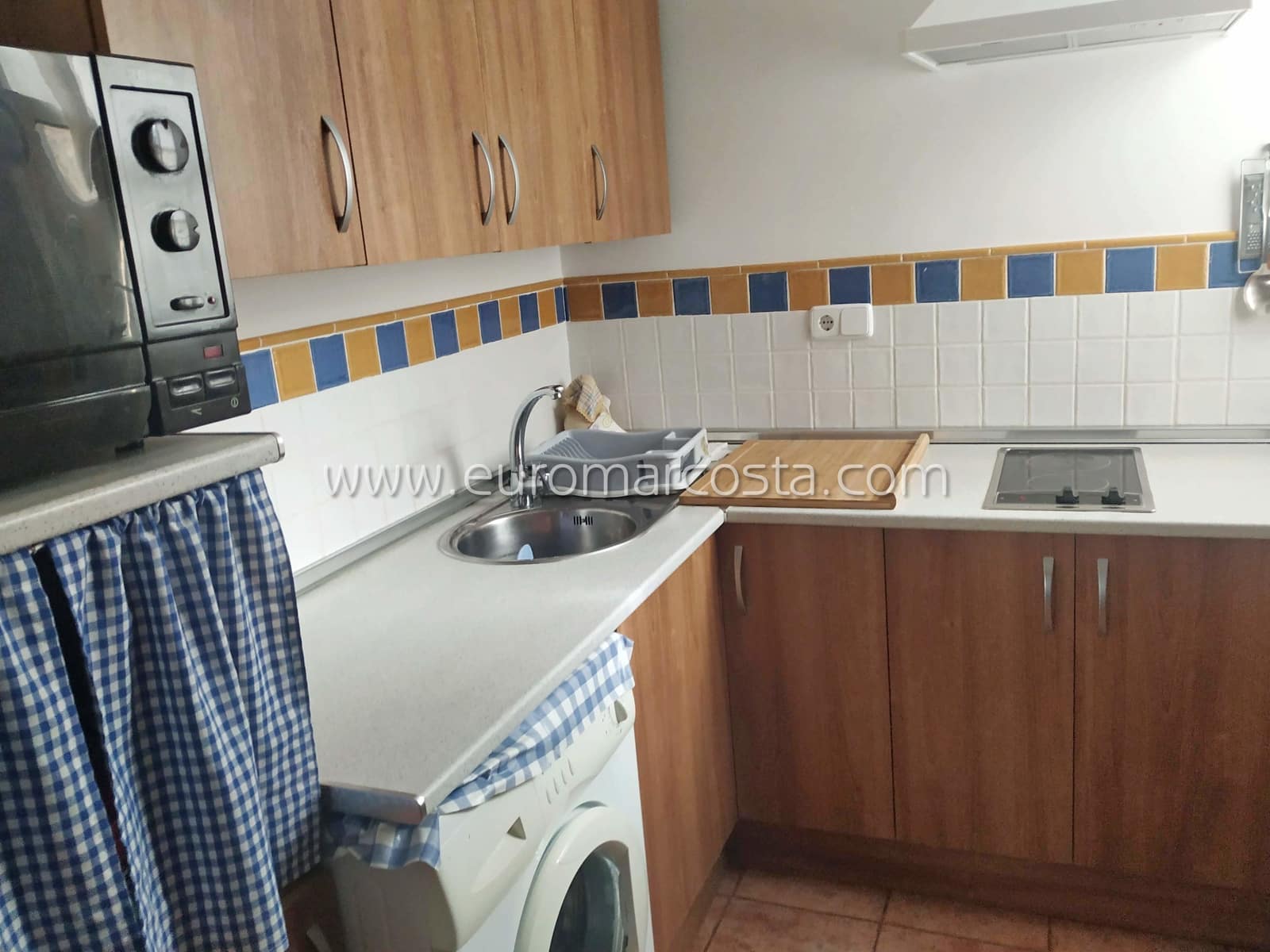 3 sypialnia Finka/Dom wiejski na sprzedaż w Fortuna z garażem - 239 000 € (Ref: 7986027)