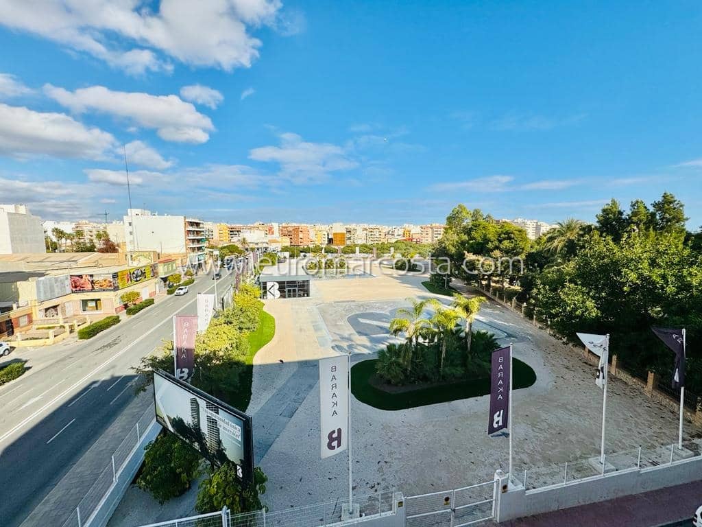 Apartamento de 2 habitaciones en Torrevieja en venta - 139.990 € (Ref: 8034998)