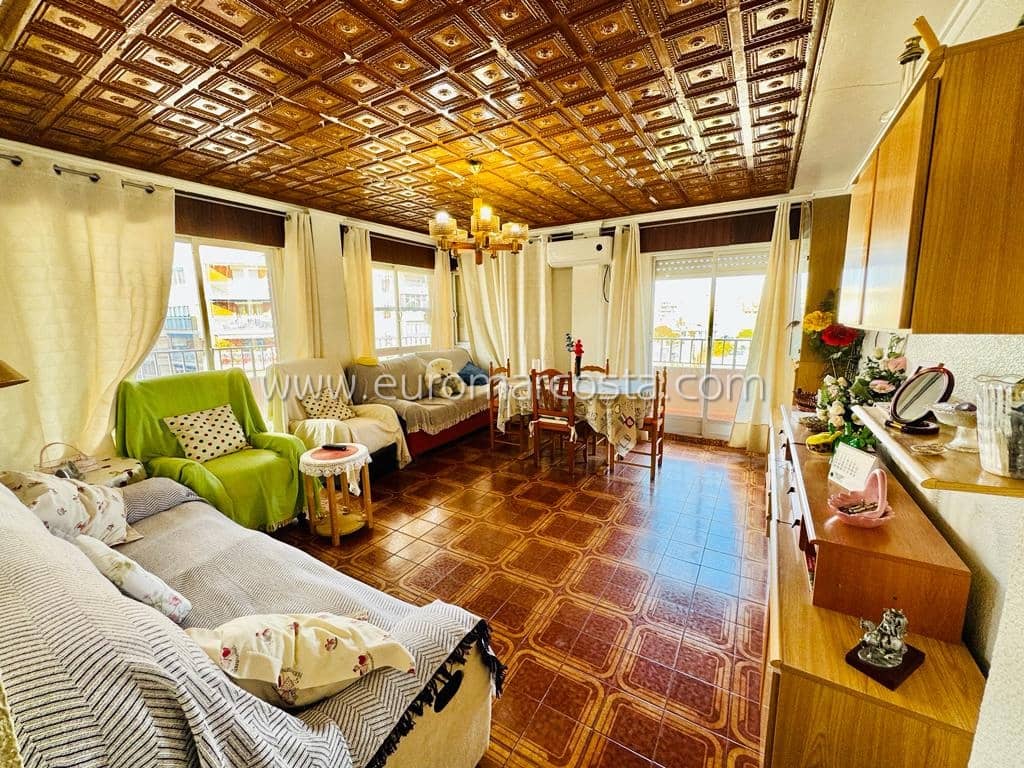 Apartamento de 2 habitaciones en Torrevieja en venta - 139.990 € (Ref: 8034998)