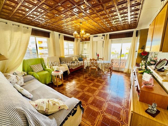 Apartamento de 2 habitaciones en Torrevieja en venta - 139.990 € (Ref: 8034998)