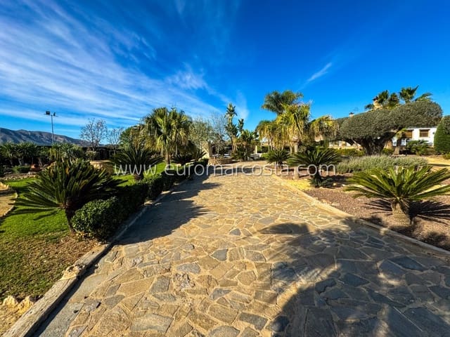 5 bedroom Villa for sale in Los Desamparados, Orihuela with pool garage - € 850,000 (Ref: 8332862)