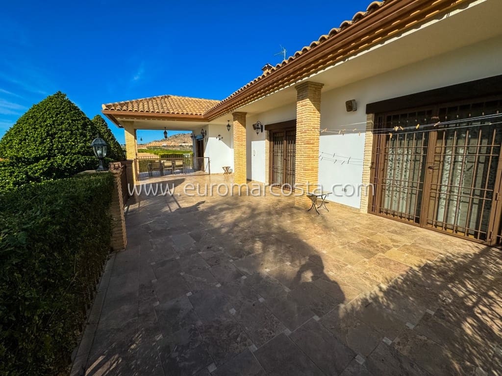 5 camera da letto Villa in vendita in Los Desamparados con piscina garage - 850.000 € (Rif: 8332862)