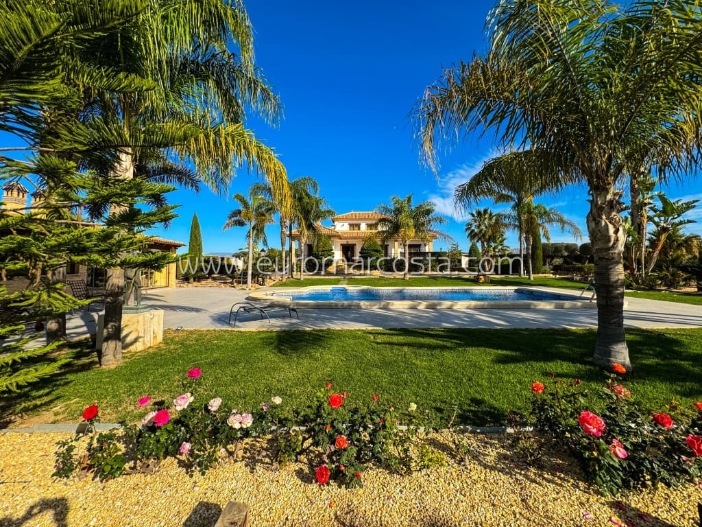 5 camera da letto Villa in vendita in Los Desamparados con piscina garage - 850.000 € (Rif: 8332862)