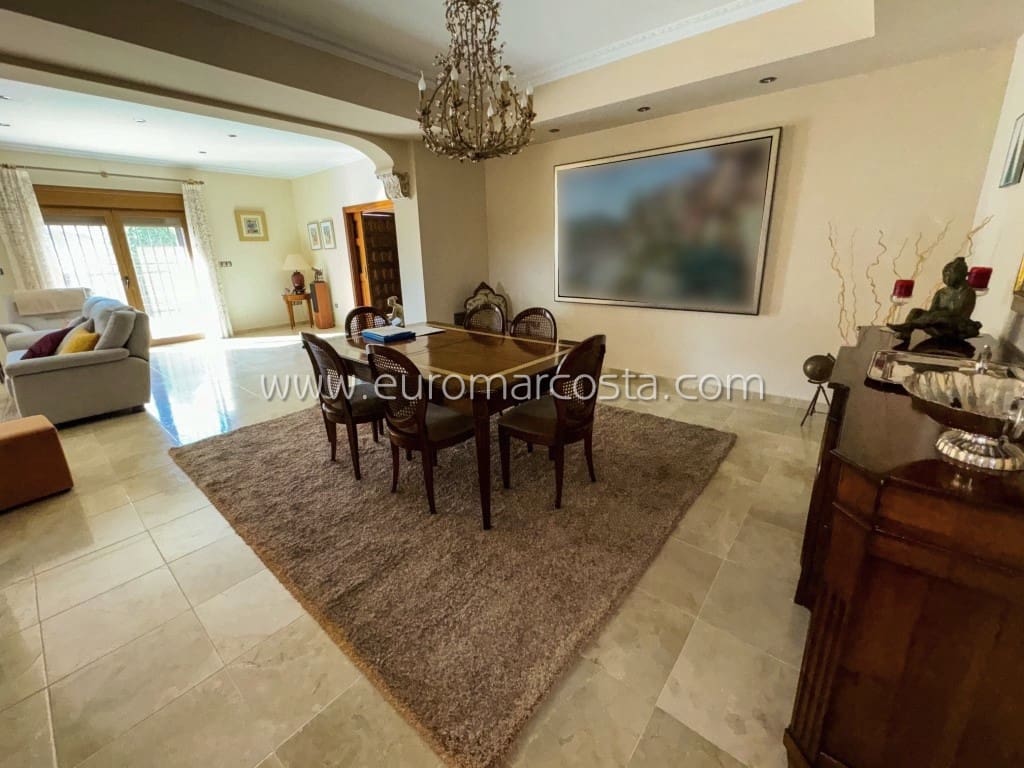 5 camera da letto Villa in vendita in Los Desamparados con piscina garage - 850.000 € (Rif: 8332862)