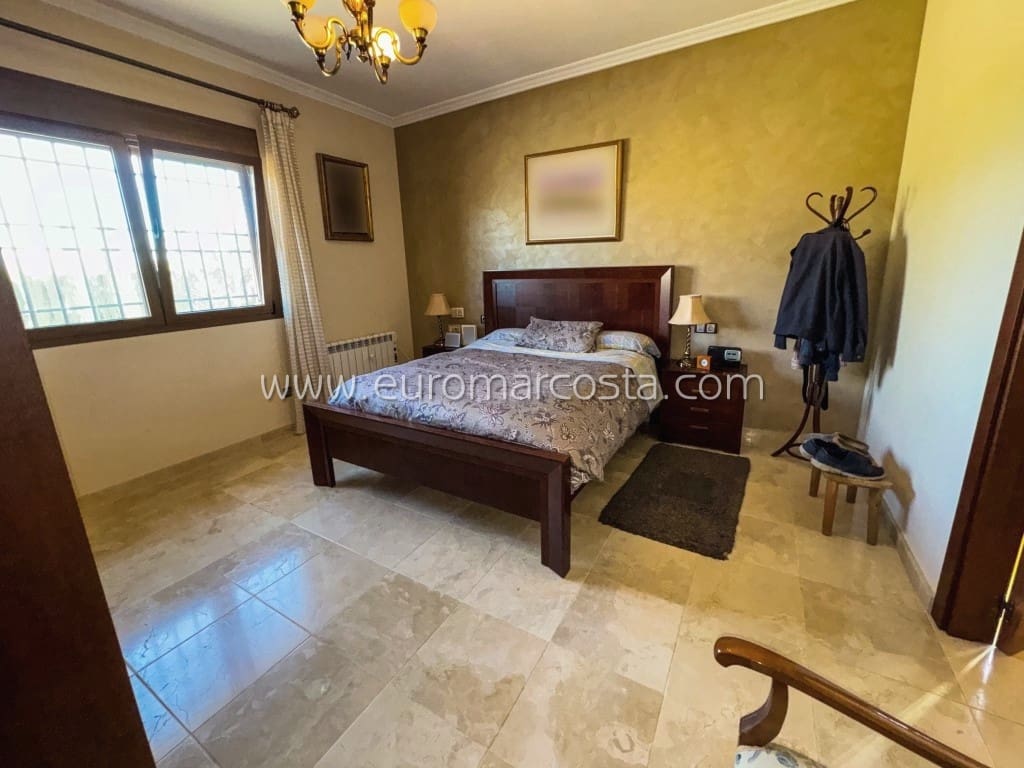 5 camera da letto Villa in vendita in Los Desamparados con piscina garage - 850.000 € (Rif: 8332862)