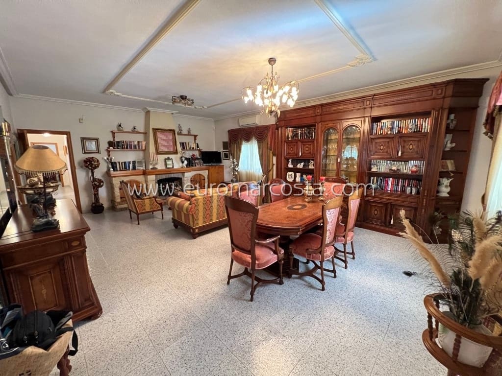 5 soverom Finca/Herregård til salgs i Albatera med svømmebasseng garasje - € 599 000 (Ref: 8596590)