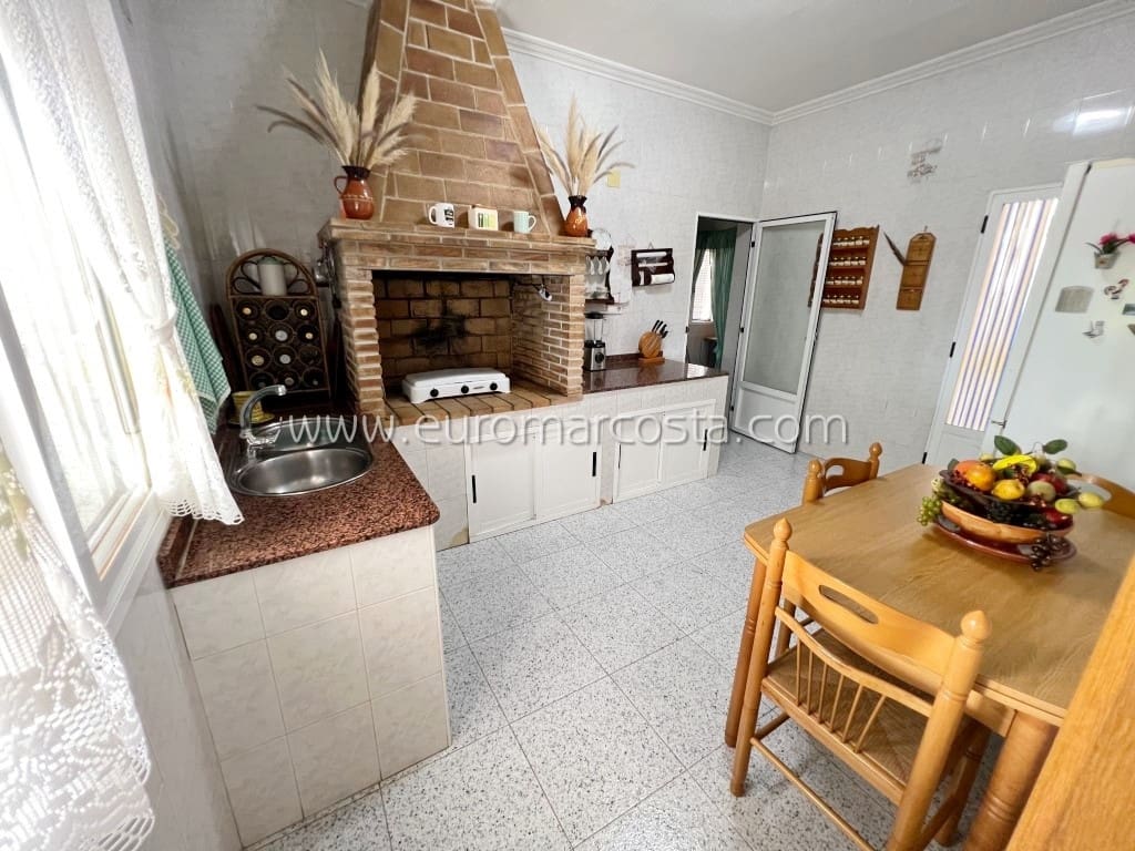 5 soverom Finca/Herregård til salgs i Albatera med svømmebasseng garasje - € 599 000 (Ref: 8596590)