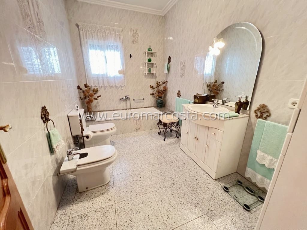 5 soverom Finca/Herregård til salgs i Albatera med svømmebasseng garasje - € 599 000 (Ref: 8596590)