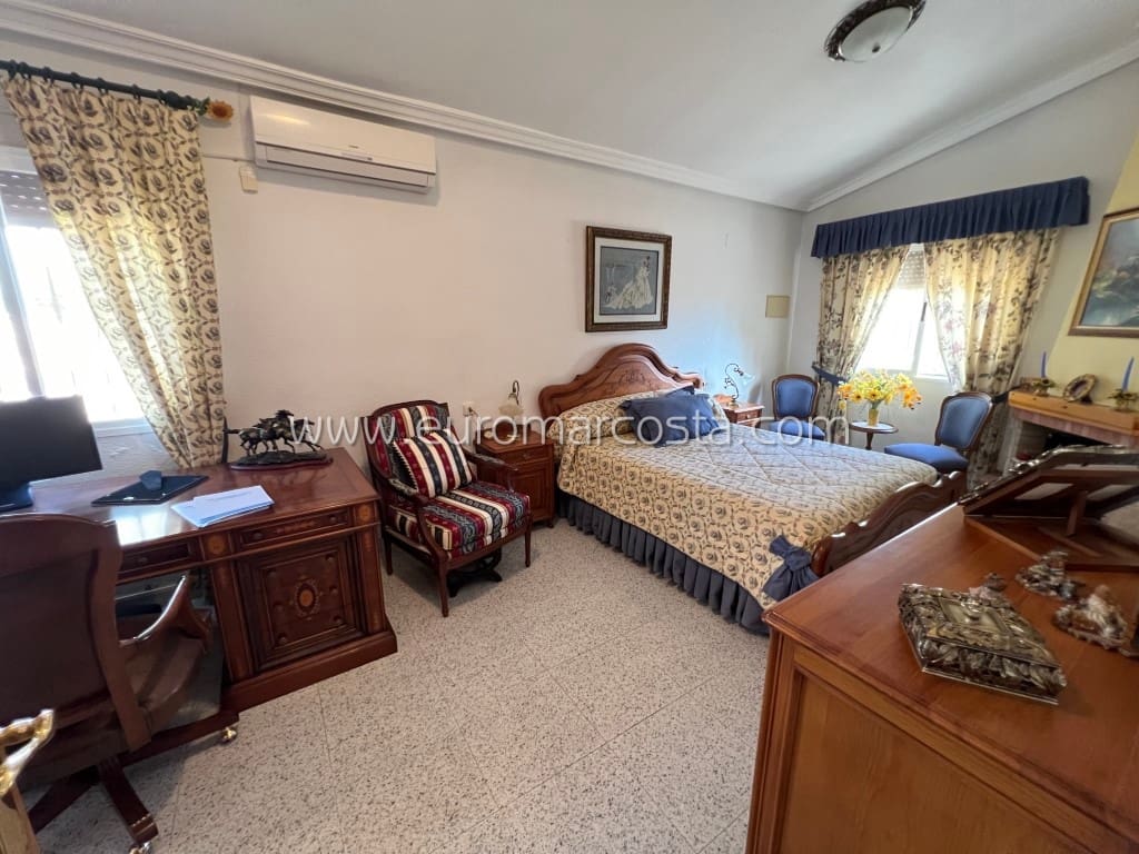 5 soverom Finca/Herregård til salgs i Albatera med svømmebasseng garasje - € 599 000 (Ref: 8596590)