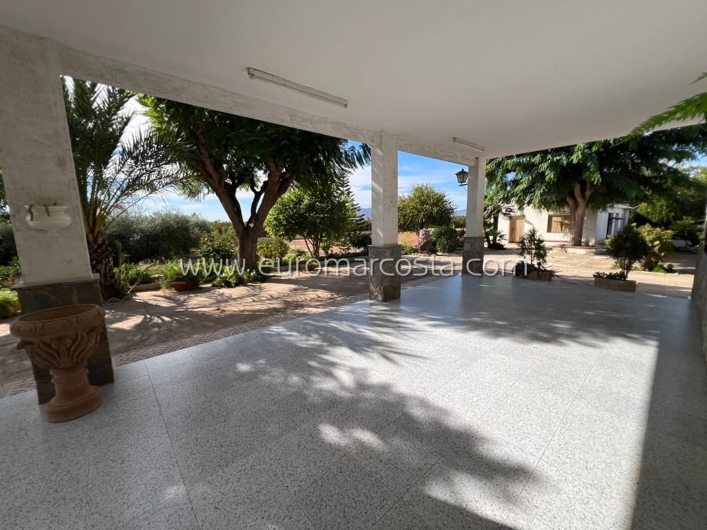 5 soverom Finca/Herregård til salgs i Albatera med svømmebasseng garasje - € 599 000 (Ref: 8596590)