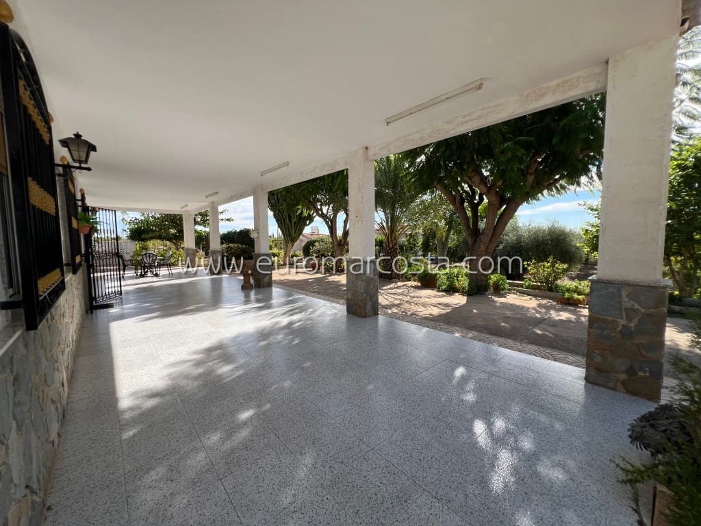 5 soverom Finca/Herregård til salgs i Albatera med svømmebasseng garasje - € 599 000 (Ref: 8596590)