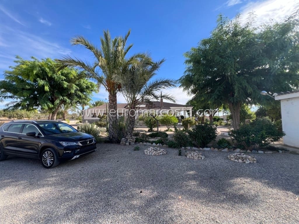 5 soverom Finca/Herregård til salgs i Albatera med svømmebasseng garasje - € 599 000 (Ref: 8596590)