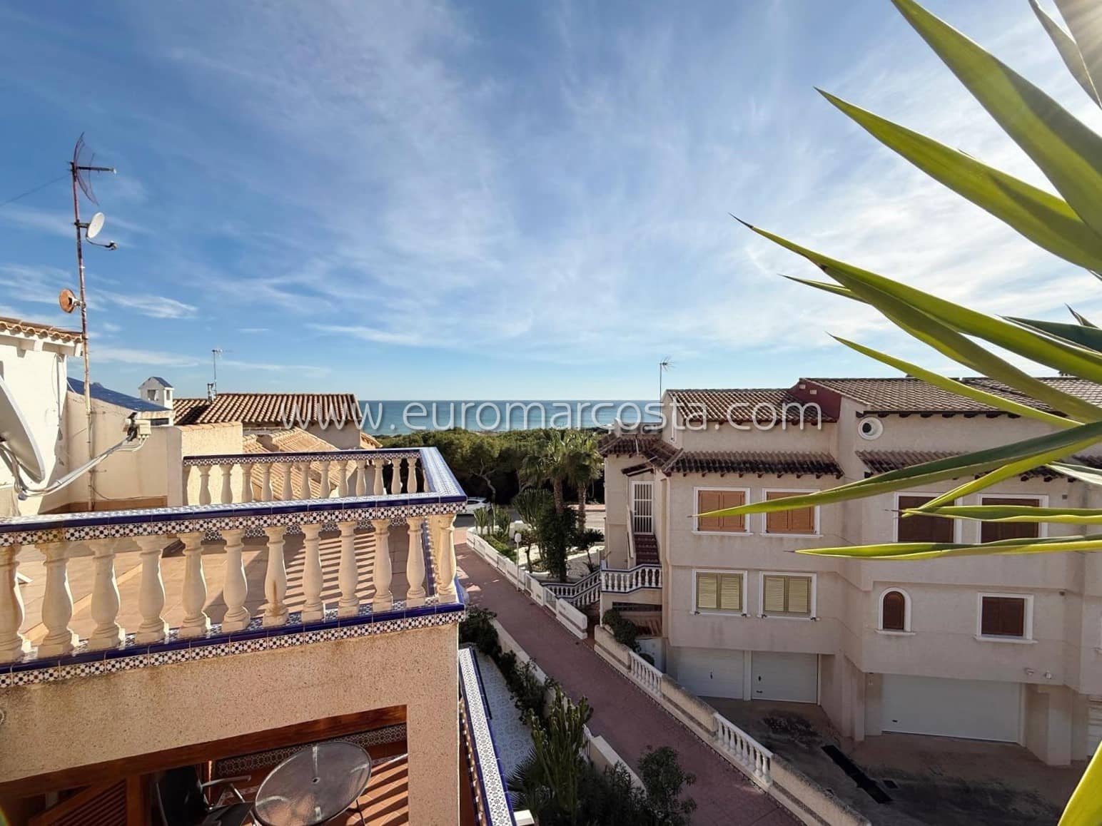 4 soveværelse Bungalow til salg i Guardamar del Segura med swimmingpool garage - € 360.000 (Ref: 8728327)