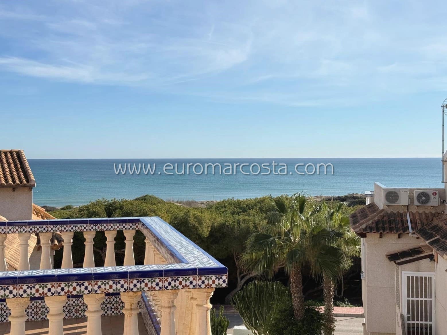 4 soveværelse Bungalow til salg i Guardamar del Segura med swimmingpool garage - € 360.000 (Ref: 8728327)