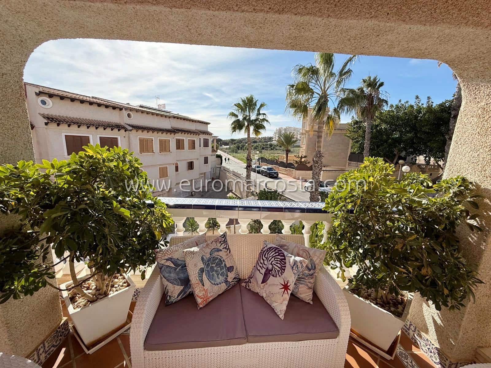 4 soveværelse Bungalow til salg i Guardamar del Segura med swimmingpool garage - € 360.000 (Ref: 8728327)