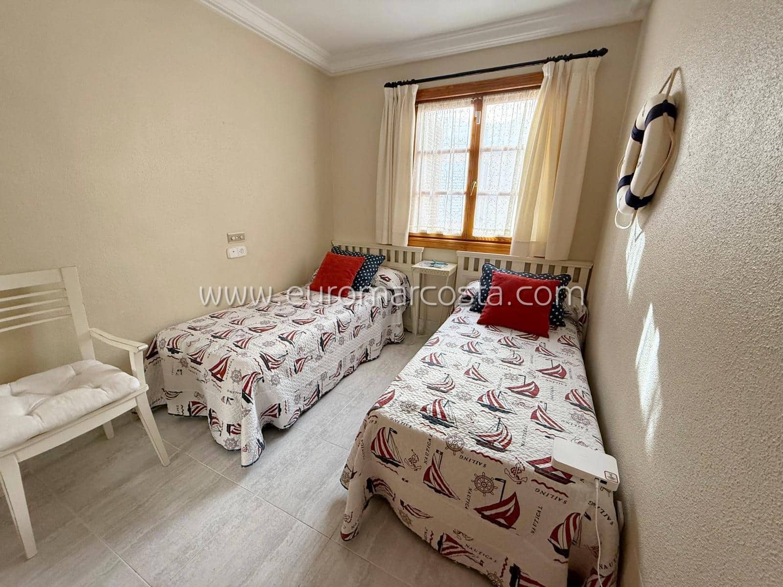 4 soveværelse Bungalow til salg i Guardamar del Segura med swimmingpool garage - € 360.000 (Ref: 8728327)