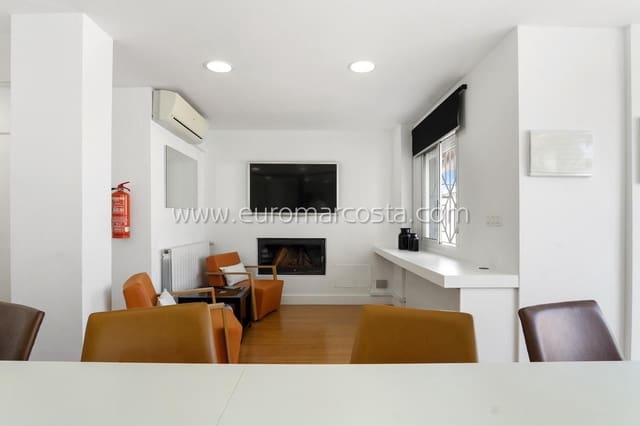 3 Zimmer Reihenhaus zu verkaufen in Torrevieja mit Pool - 255.000 € (Ref: 8734679)