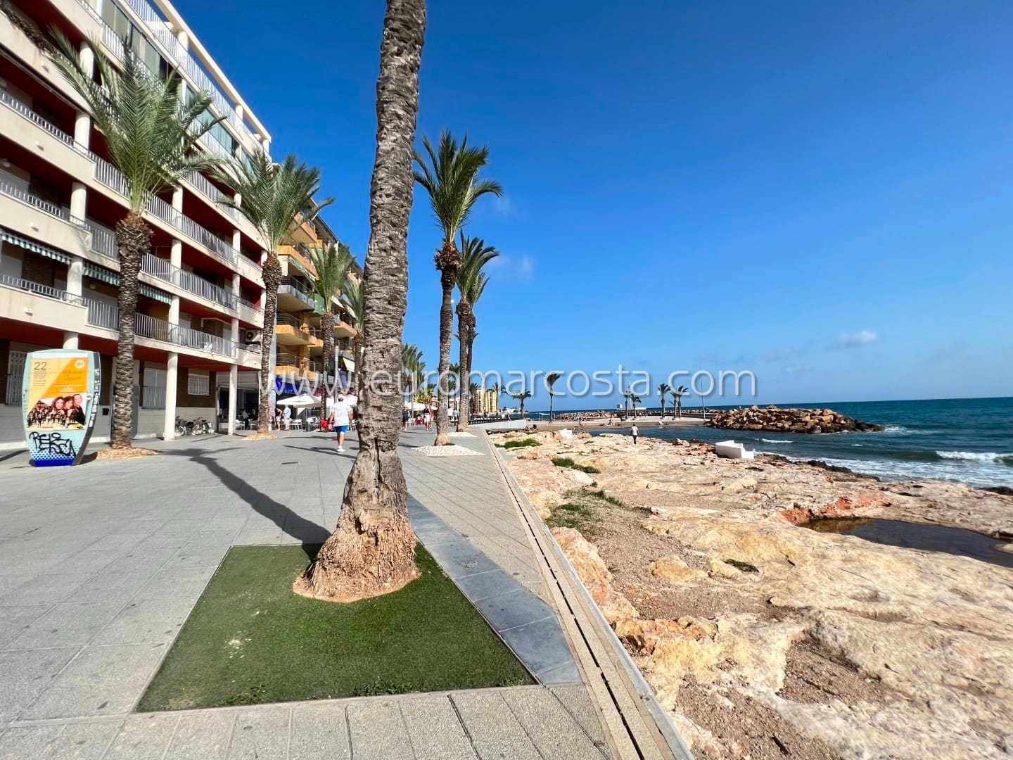 3 sovrum Radhus till salu i Torrevieja med pool - 255 000 € (Ref: 8734679)