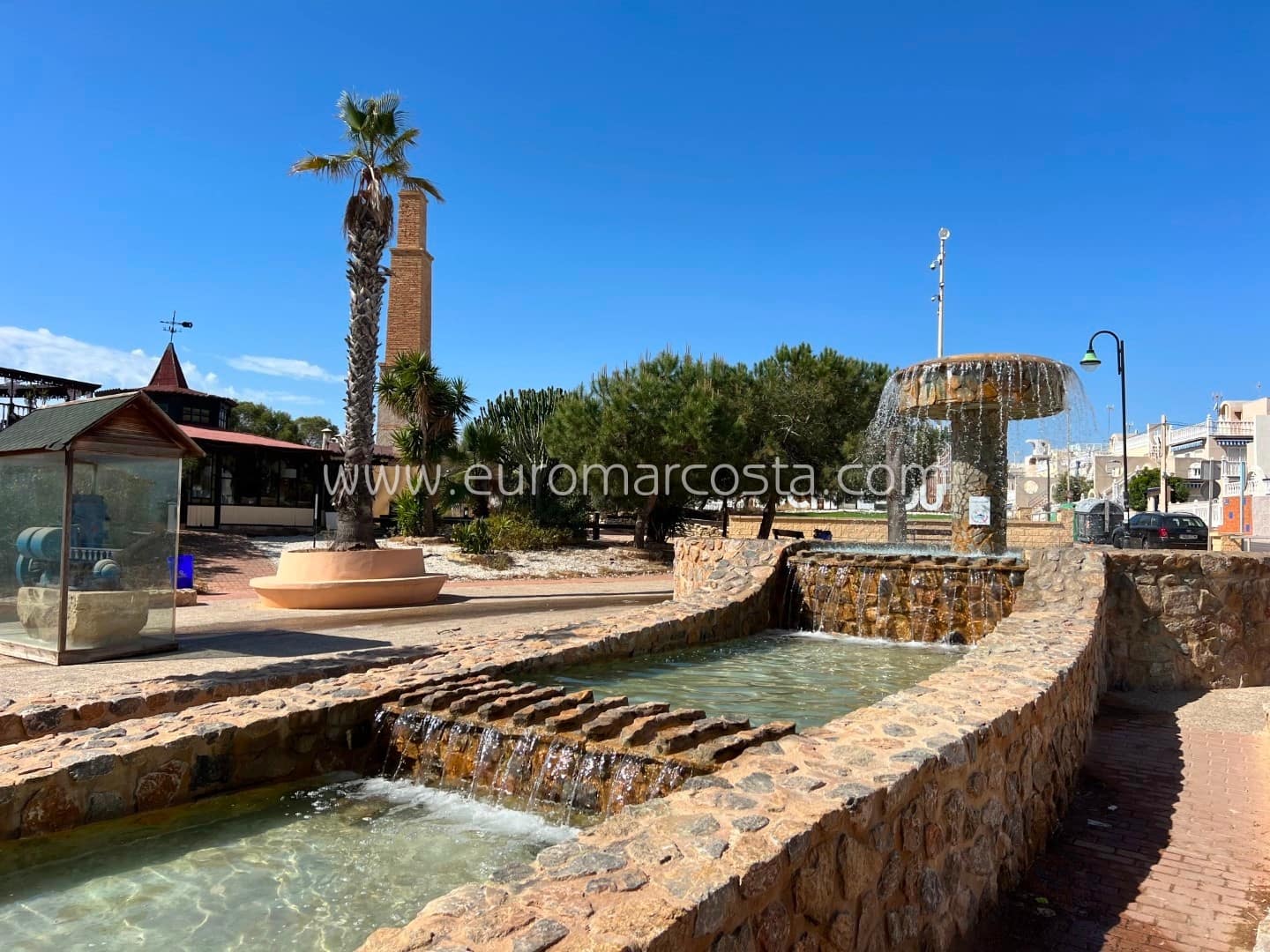3 sovrum Radhus till salu i Torrevieja med pool - 255 000 € (Ref: 8734679)