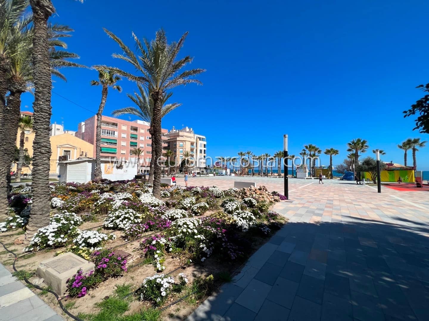 3 sovrum Radhus till salu i Torrevieja med pool - 255 000 € (Ref: 8734679)